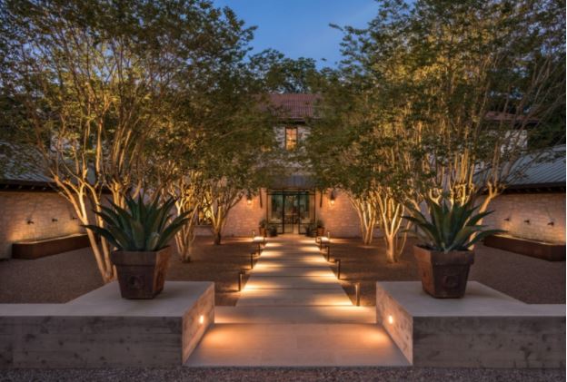 Joe Rogan’s 10,980 s.f. Home on Lake Austin