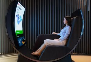 LG Flexible OLED, Rotating Easy Chair