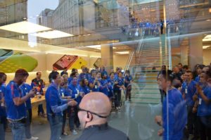 Apple Store Employees Form Union