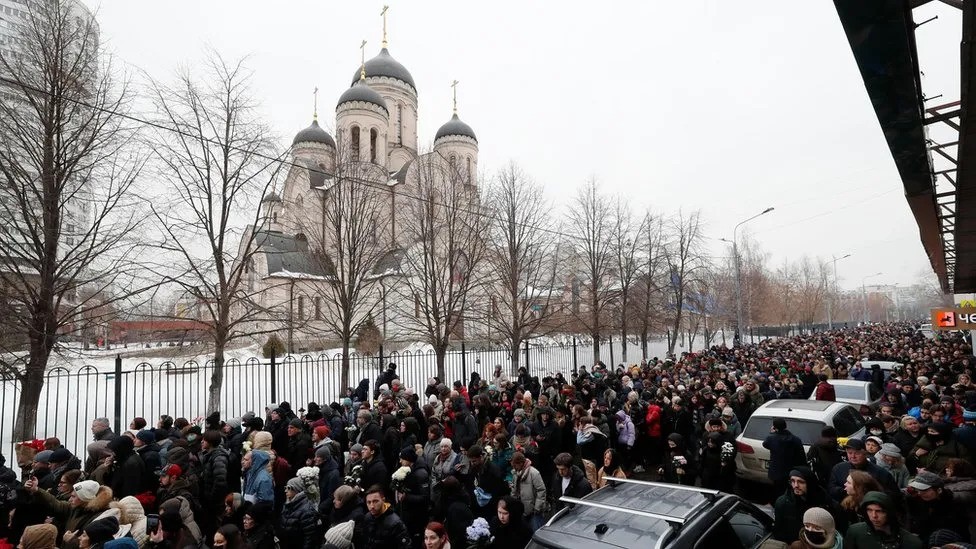 Navalny’s funeral draws mourners and defiance